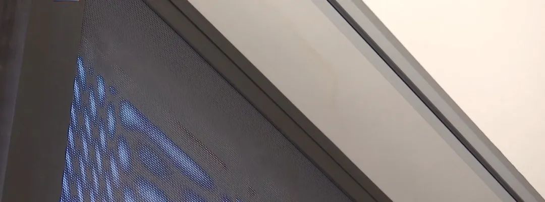 DƬ